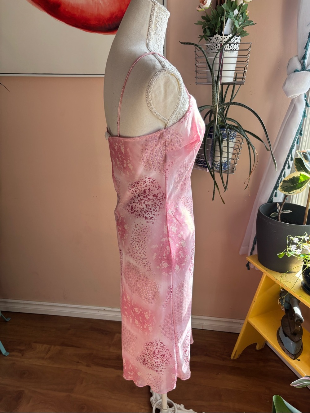 Vintage Pink Floral Slip Dress with Spaghetti Straps - Picture 7 of 15
